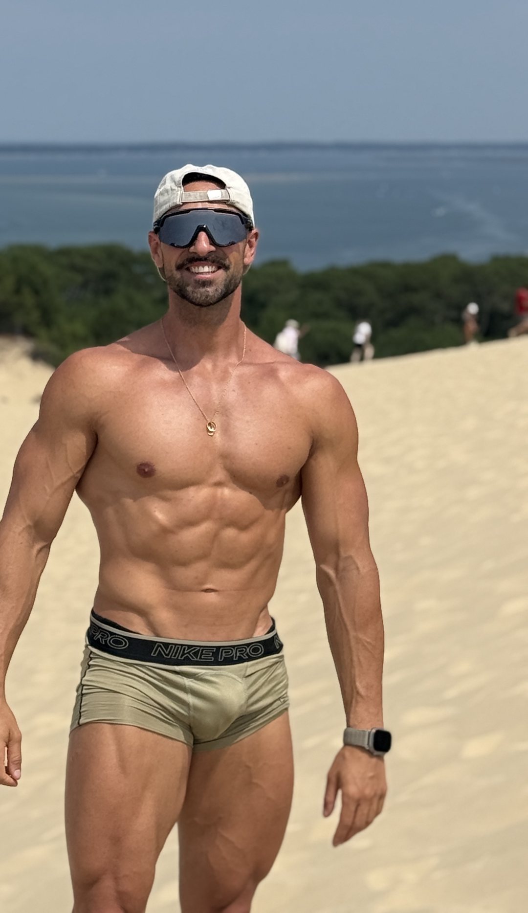 Andreu García en la playa