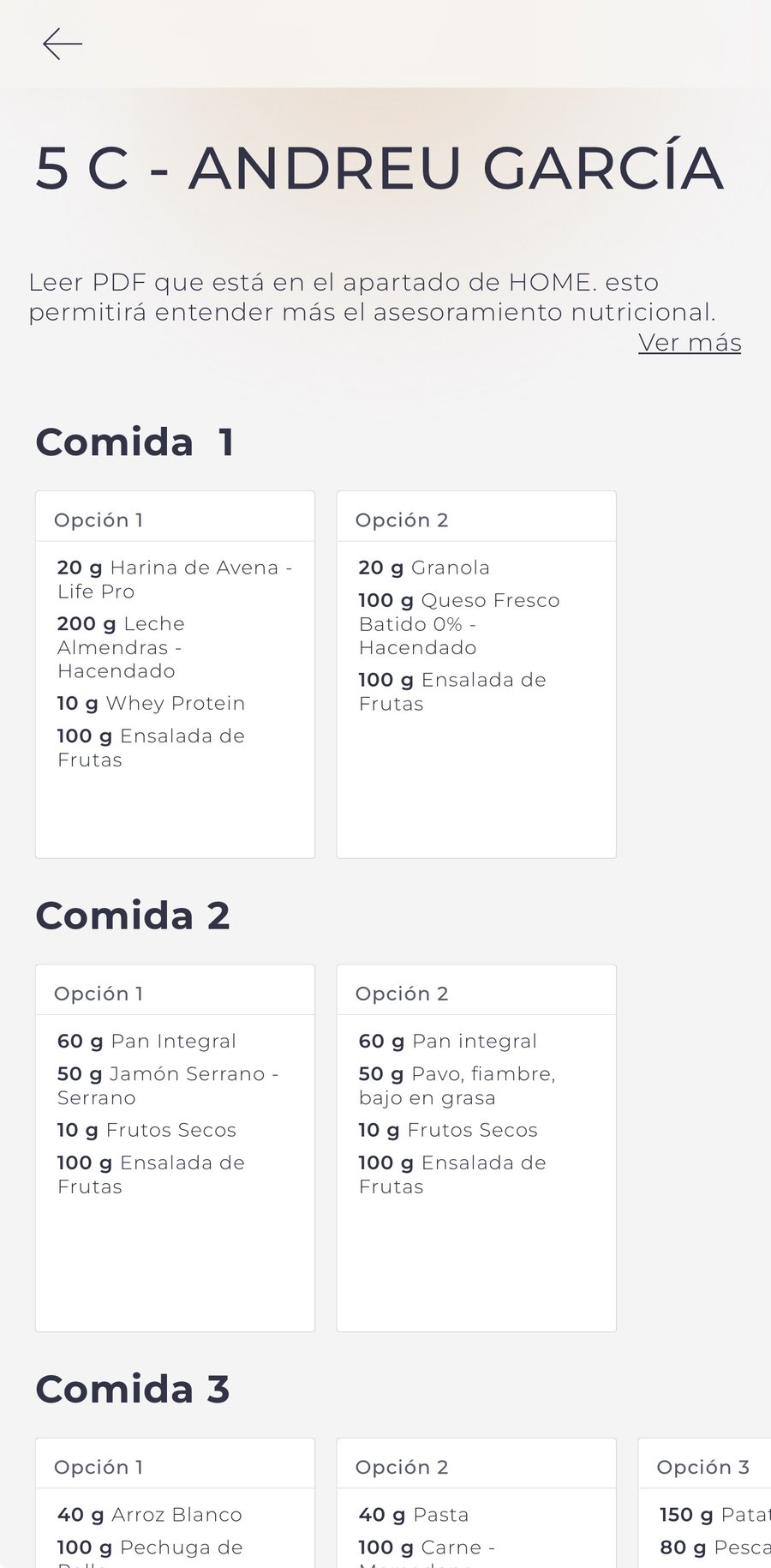 Plan de comidas de la app, con dos opciones por comida